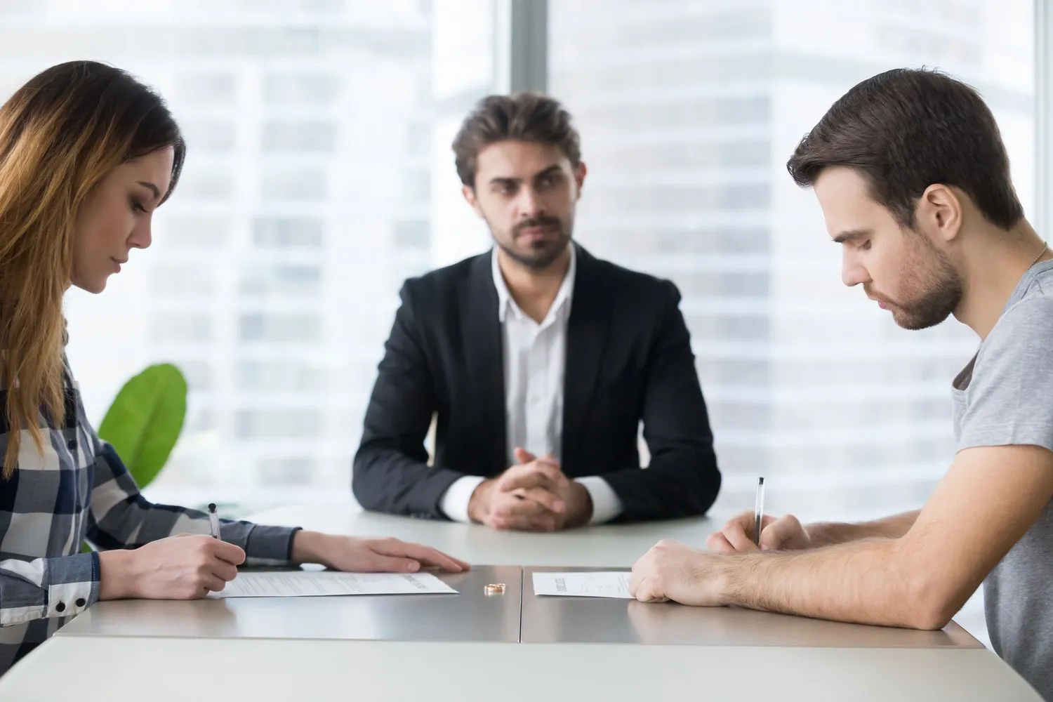 How EH Mediation Guides Couples Toward Fair and Balanced Outcomes Cheshunt